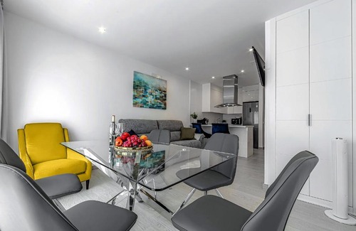 Playa San Juan Apartment | Luxury 2bedroom apartment on San Juan Beach