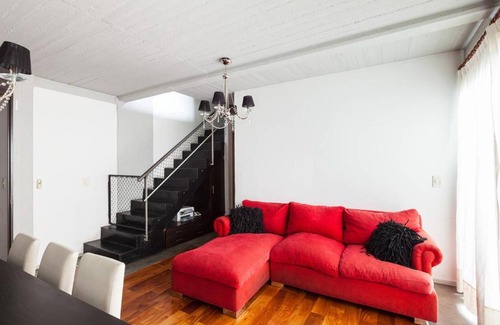 Villa Crespo Apartment | Luxury 2BR 1.5B in Palermo Queen