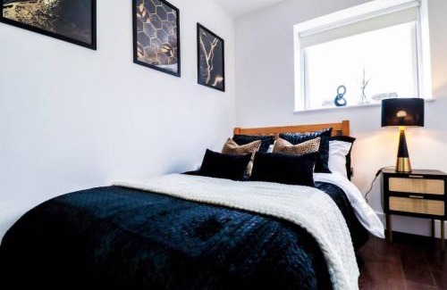 Southwark Apartment | Luxury 2BR Apartment close to train station