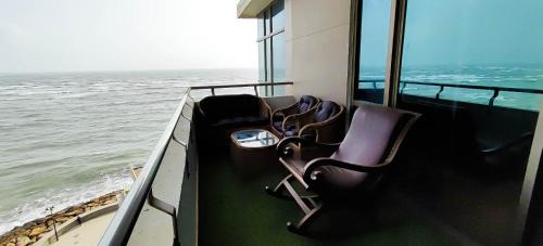 D.H.A. Apartment | Luxury 2BR Apartment, Sea View