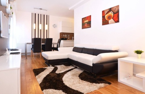 Zagreb Apartment | Luxury 2br App Free Garage !
