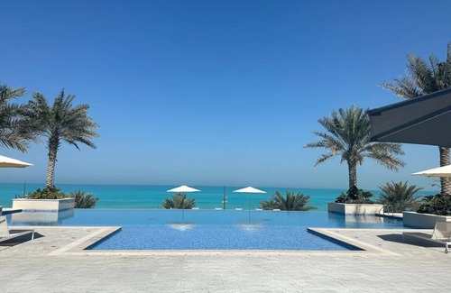 Saadiyat Cultural District Apartment | Luxury 2BR Beachfront Retreat in Mamsha Saadiyat