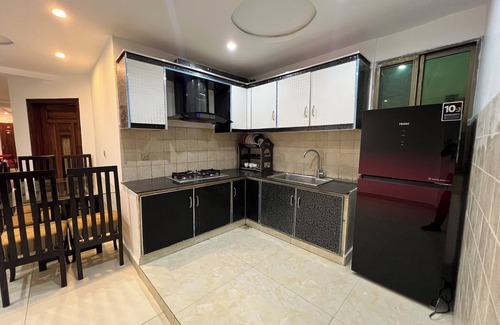 Murree Apartment | Luxury 2BR View Mall Road