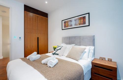 Nine Elms Apartment | Luxury 2BRs Maisonette near Battersea Power