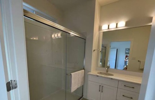 Chemainus House | Luxury 3-bed, 5-bath Ocean View Vacation Home