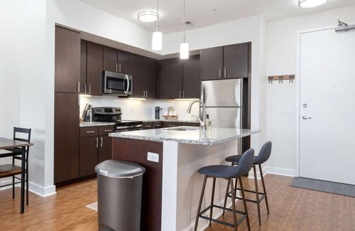 Grandview Heights Apartment | Luxury 3-Bed Near Downtown