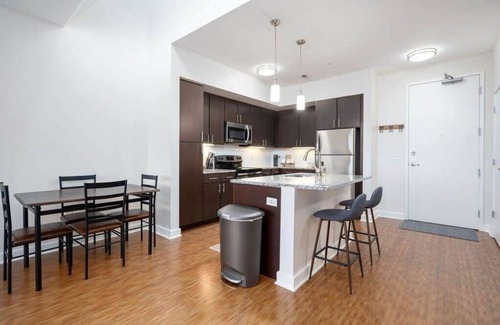 Grandview Heights Apartment | Luxury 3-Bed Near Downtown