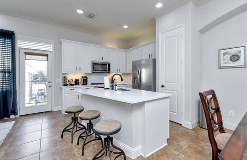 Legacy Park House | Luxury 3-bedroom corporate townhome with WiFi, AC, garage at The Shops at Legacy