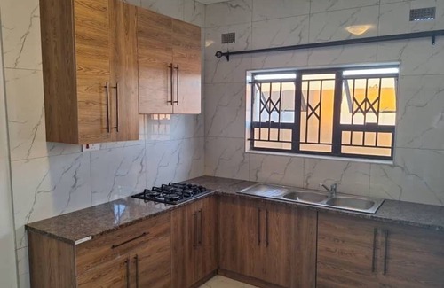 Masvingo Apartment | Luxury 3 Bedroom Self Catering Apartment- Masvingo