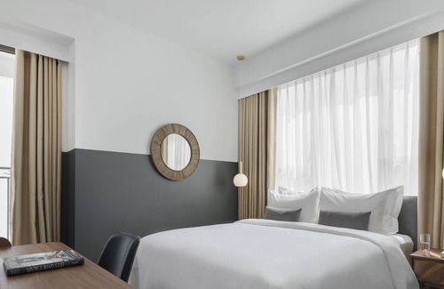 Bach Dang Riverside Condo | LUXURY 3BR SAIGON CHIC, 5 MINS BEN THANH MARKET D1,HI-SPEED NET