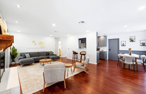 Cypress Gardens House | Luxury 3BR with Private POOL 4 MIN to LEGOLAND GAME ROOM & FULL KITCHEN.