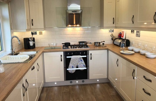 New Forest District Cabin | Luxury 4 bedroom lodge