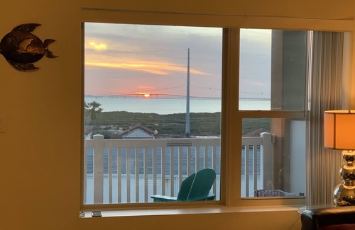 South Padre Island Condo | Luxury 4th Floor Condo, Stunning Bay & Bridge View