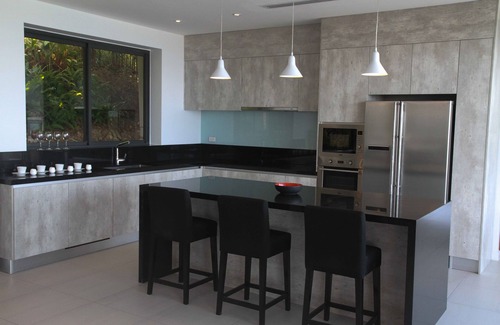 Moo 5 Villa | Luxury 5 Bedroom Villa w Infinity Pool