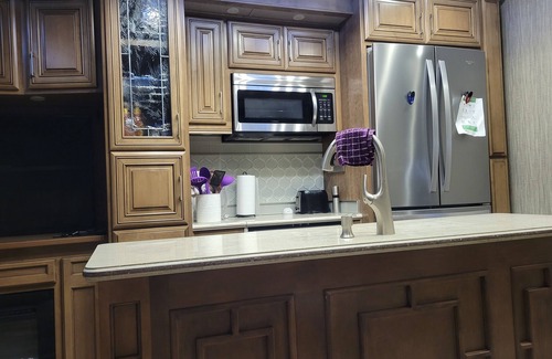 Green Valley House | Luxury 5th Wheel RV in Awesome Resort