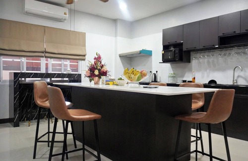 Central Pattaya Villa | Luxury 6BHK Private Pool Villa In Pattaya by - Ozy Stays