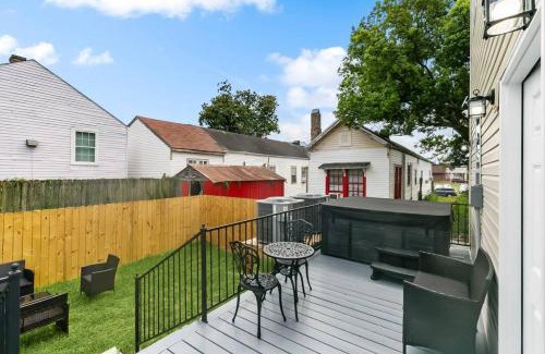 Saint Roch Apartment | Luxury 6BR Oasis near French Qtr