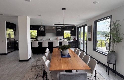 Sister Lakes Resort | Luxury 6BR Round Lake Home Pool, Dock, Fire Pit & Stunning Sunsets!.