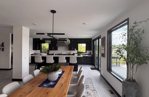 Sister Lakes Resort | Luxury 6BR Round Lake Home Pool, Dock, Fire Pit & Stunning Sunsets!.