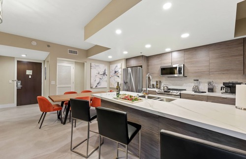 Lake Las Vegas Condo | Luxury and Elegance! Panoramic views of Lake