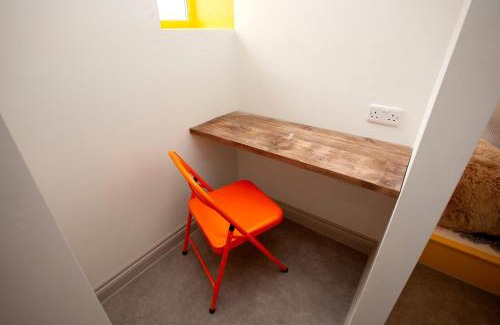 Cardiff City Centre Apartment | Luxury Aparthotel 350yds from Centre