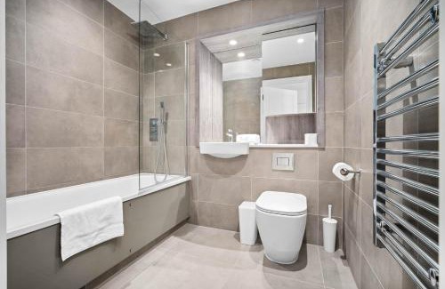 Birmingham Apartment | Luxury Apartment - Balcony - City Centre - Fast WiFi - Netflix 403D