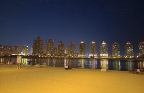 Doha Apartment | Luxury Apartment by the Sea with Amazing Amenities at Pearl Qatar
