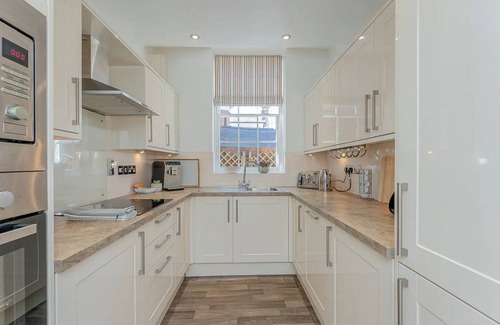 Chester Cottage | Luxury Apartment, City Break, 4B City Cottage Central Chester