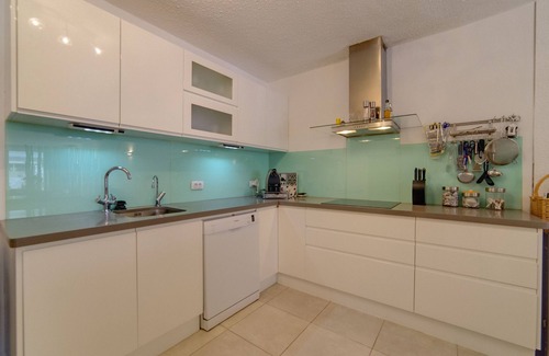 Marazul Apartment | Luxury Apartment, Fast WIFI, Large Terrace, Heated Pool, Marazul