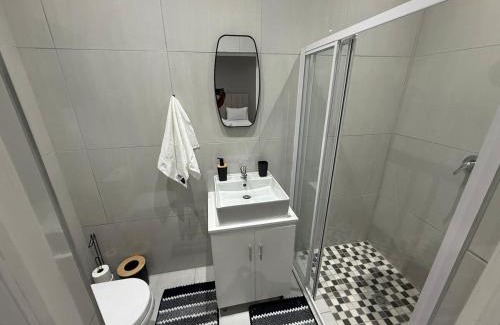 Weltevredenpark Apartment | Luxury Apartment Hotel Style