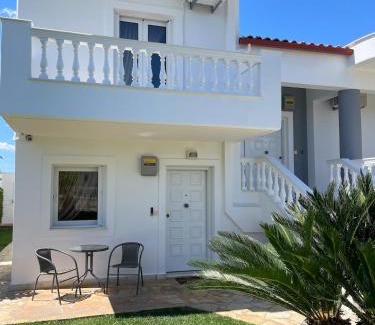 Assos-Lechaio House | Luxury Apartment in Kato Assos - Villa Orangerie