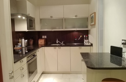Chiswick Riverside Apartment | Luxury Apartment in London with Free Underground Parking