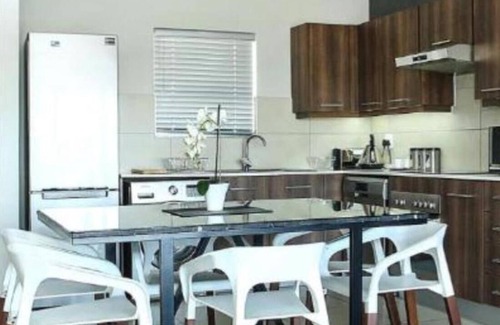 Sandown Apartment | Luxury Apartment in Sandown