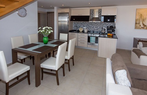 Side Apartment | LUXURY APARTMENT | SIDE | CLOSE TO SEA | JACCUZI ON TERRACE | CHILD FRIENDLY |