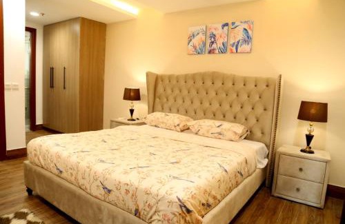 Lahore Apartment | Luxury Apartment with Balcony in Gold Crest, DHA - Skyview Suite