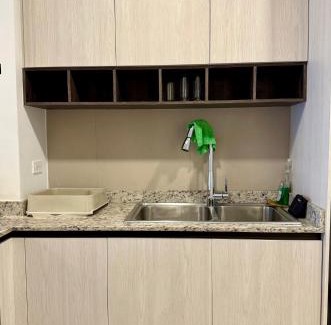 La Carolina Apartment | Luxury apartment with balcony and view