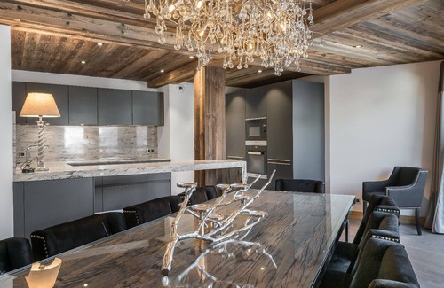 Meribel Village Apartment | Luxury Apartment with Sauna, Near Slopes and Amenities