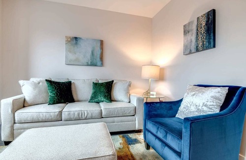 Seaport District Apartment | Luxury Apt in the Heart of Seaport