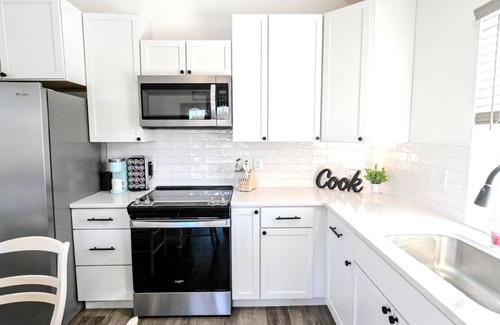 Kedron House | Luxury Barn Apartment: A Unique Equestrian Escape!