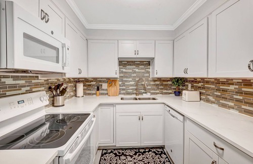 Siesta Key Apartment | Luxury Bayside Condo – Pool, Tennis & Marina