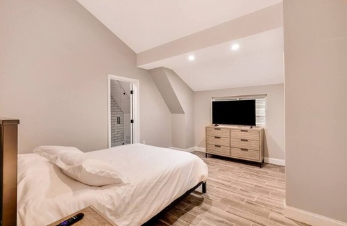 Jupiter Farms Apartment | Luxury Beach Barn Farmhouse