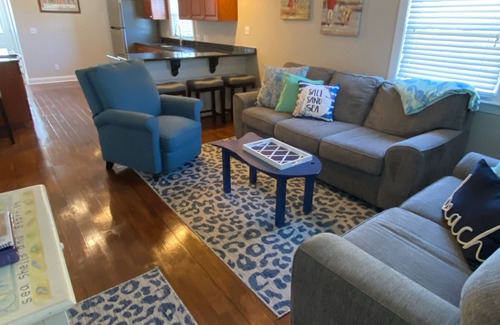 North Carolina Coast House | Luxury Beach Bungalow- Lots of upgrades- Free Wifi- Large yard and deck sleeps 6