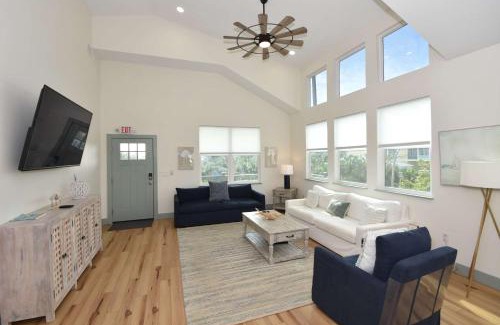 Marineland Acres House | Luxury Beach Home with Heated Pool