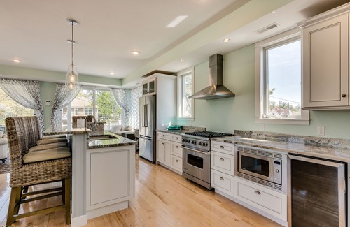 South Haven House | Luxury Beach Homes At Woodman Beach- NEW PRIVATE HEATED POOL-LAKE VIEWS-SLEEP 32