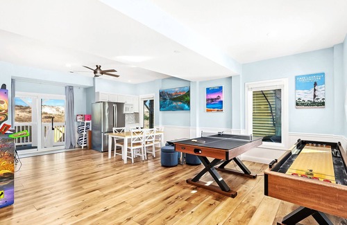 Rodanthe House | Luxury Beachfront 6BR w/Pool + Hot Tubs + Game Rm