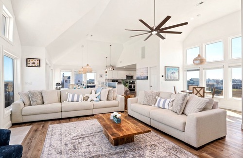 Rodanthe House | Luxury Beachfront 6BR w/Pool + Hot Tubs + Game Rm