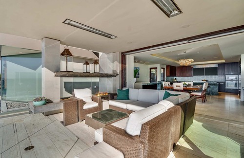 Beach Barber Tract House | Luxury Beachfront Home with Hot Tub and Ocean View