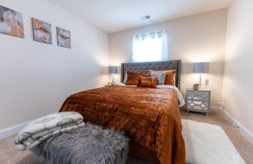 Hampton House | Luxury Bedroom with Private Bath