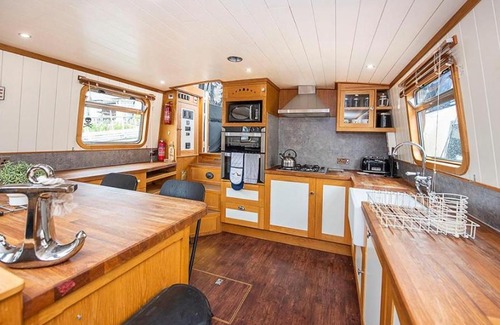 Paddington Other | Luxury boats and moorings North Warf Road