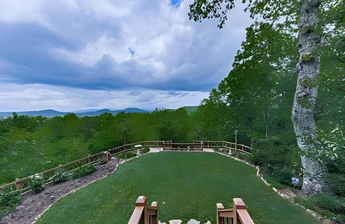 My Mountain Cabin | Luxury Cabin - 5 Acres - Amazing Mountain Views - Fire Pit - Family Friendly